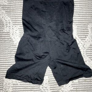Blanqi compression shorts. Size small.